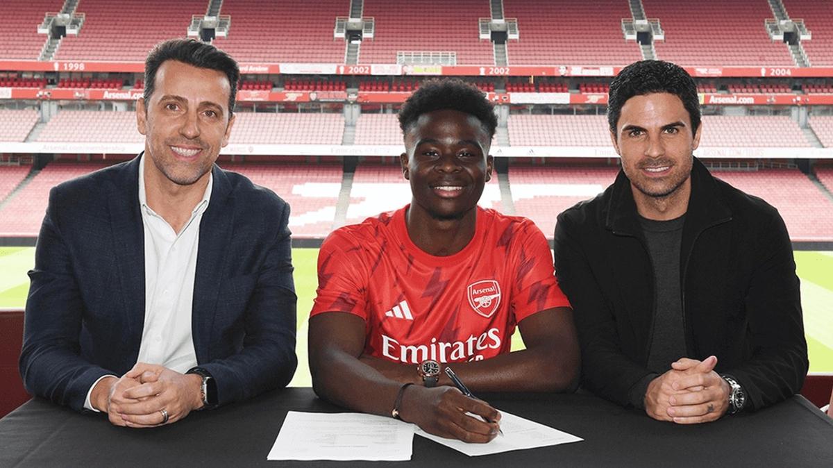 Arsenal, Bukayo Saka ile nikah tazeledi