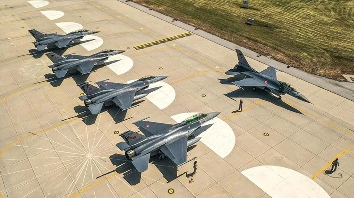 NATO: Ukrayna'ya F-16 teslim tarihi belirsiz