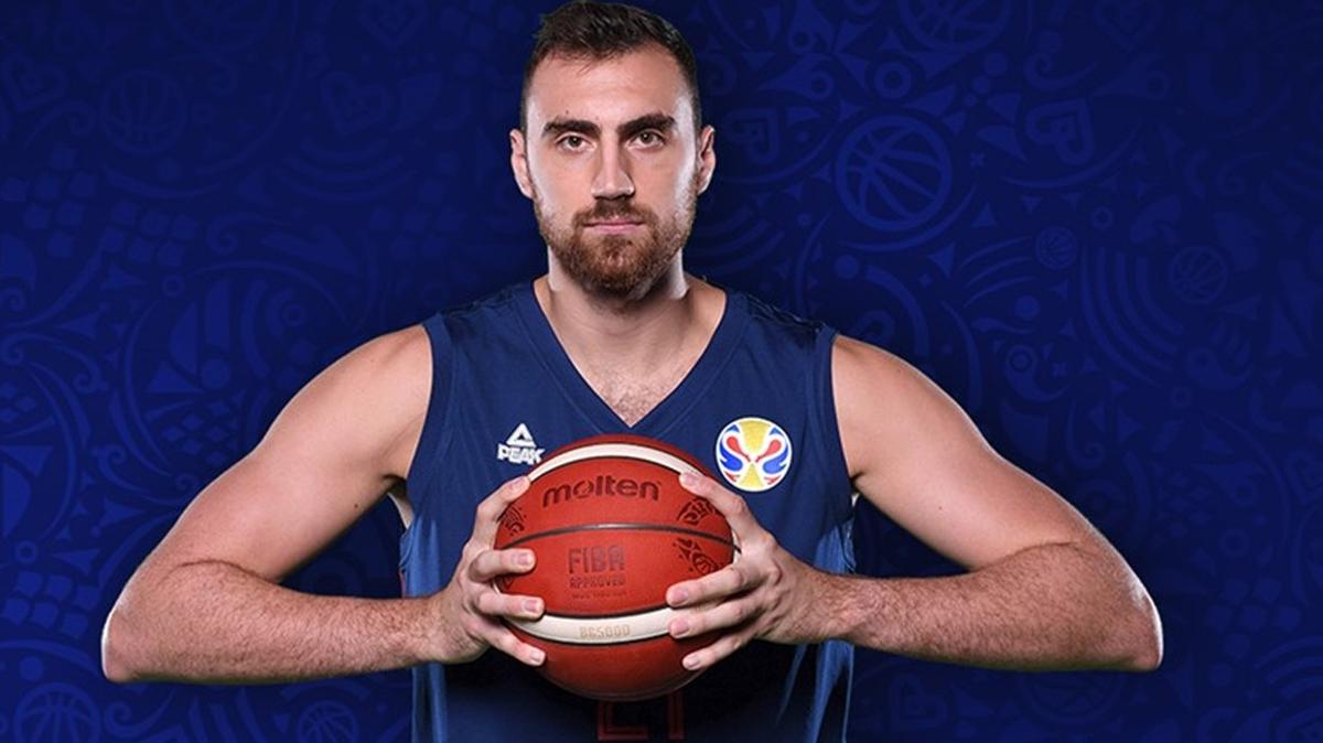 Olympiakos, Srp pivot Nikola Milutinov ile ilgileniyor