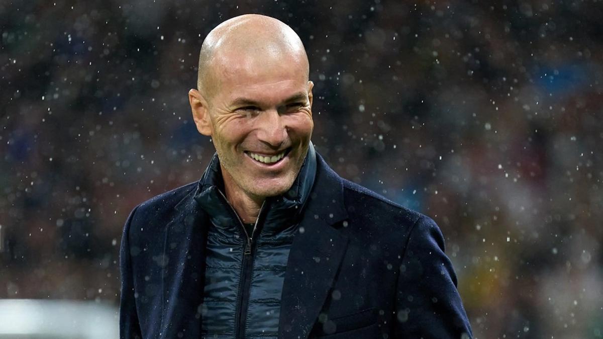 PSG'de hedef Zinedine Zidane