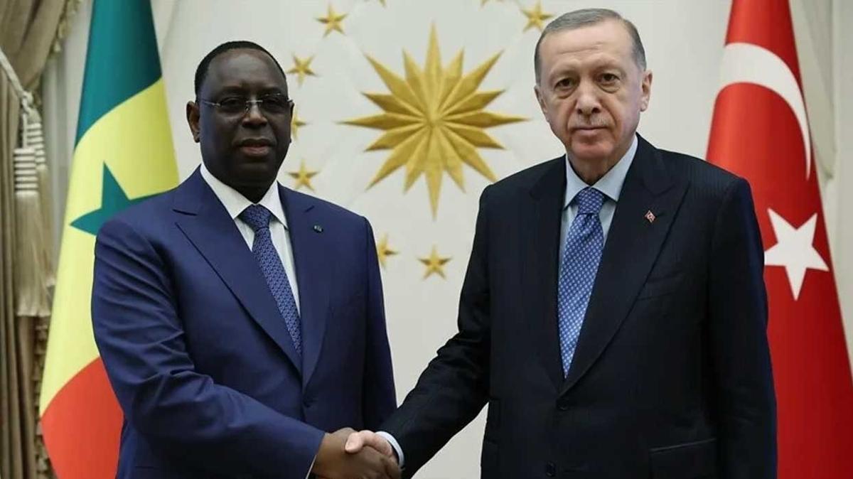 Senegal'den Bakan Erdoan'a tebrik