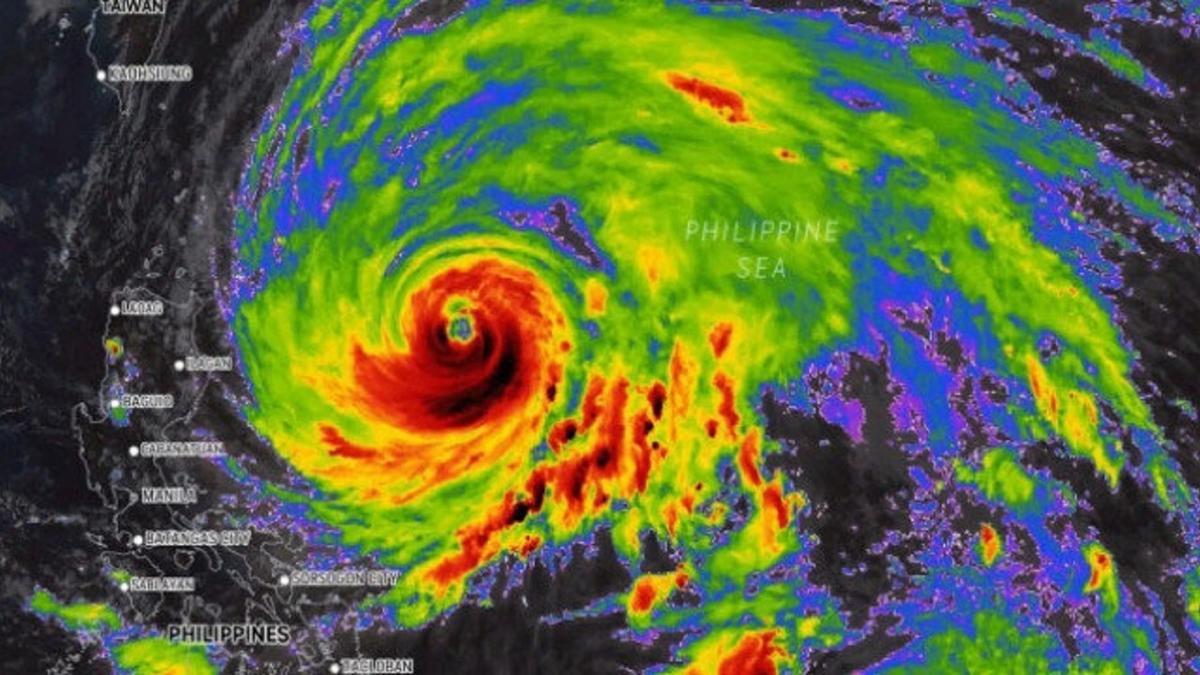 Japonya'da Mawar tayfunu alarm: Hz 160 kilometrenin zerine kacak