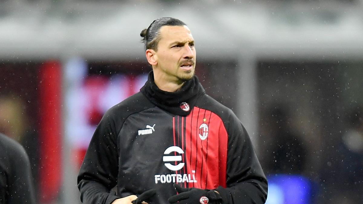 Zlatan Ibrahimovic 1 yl daha oynamak istiyor