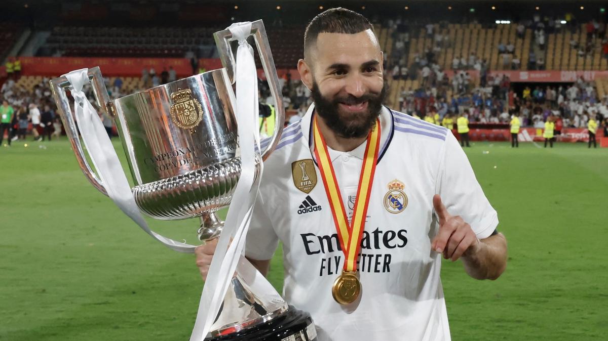 Real Madrid'de bir devrin sonu! Karim Benzema ayrl akland