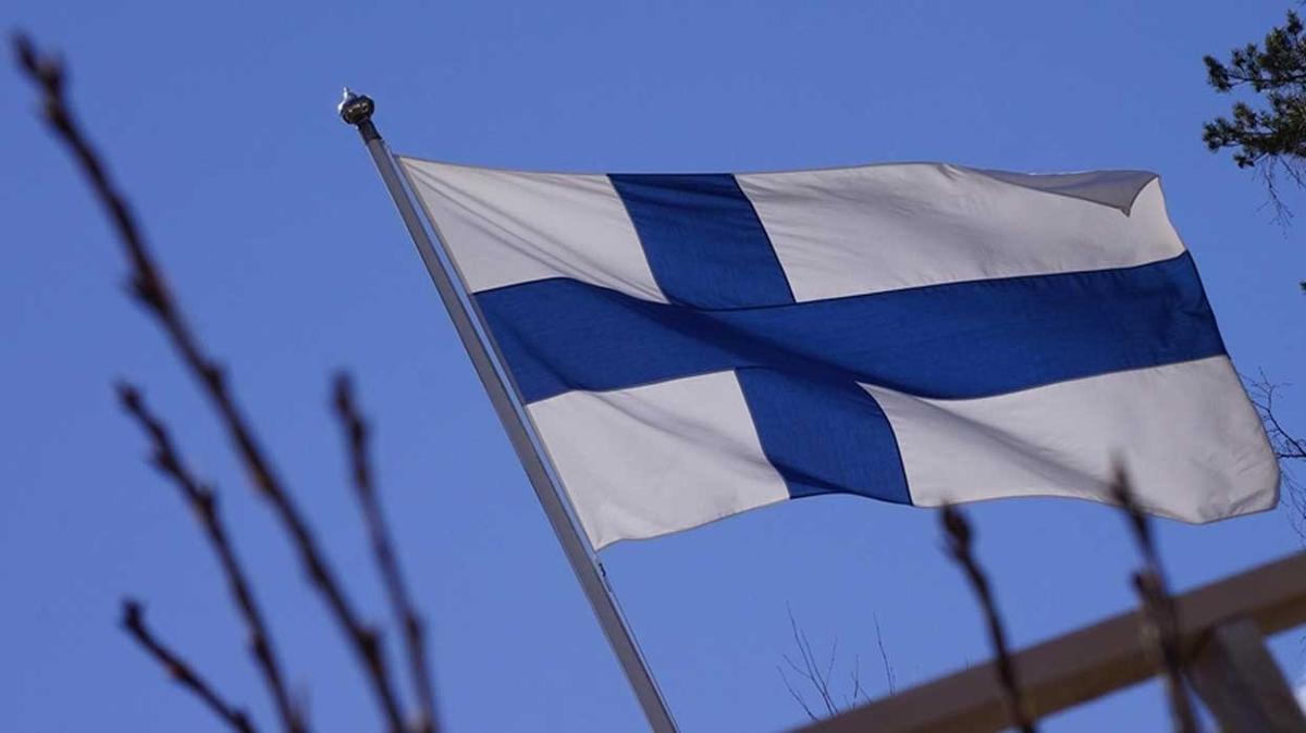 9 Rus diplomat Finlandiya'dan snr d edildi