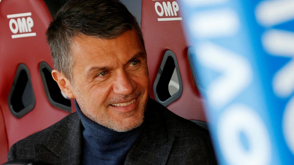 Milan, Paolo Maldini ile yollar ayrd