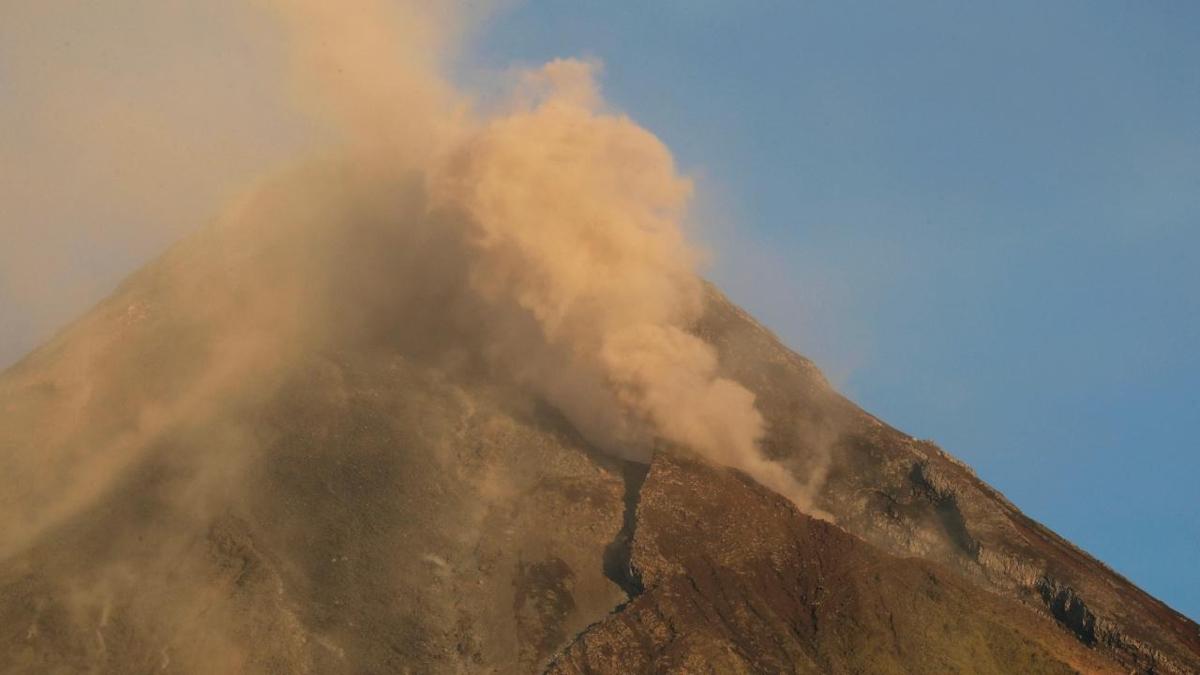 Filipinler'de patlamas ihtimaline kar Mayon Yanarda evresinde tahliyeler balad