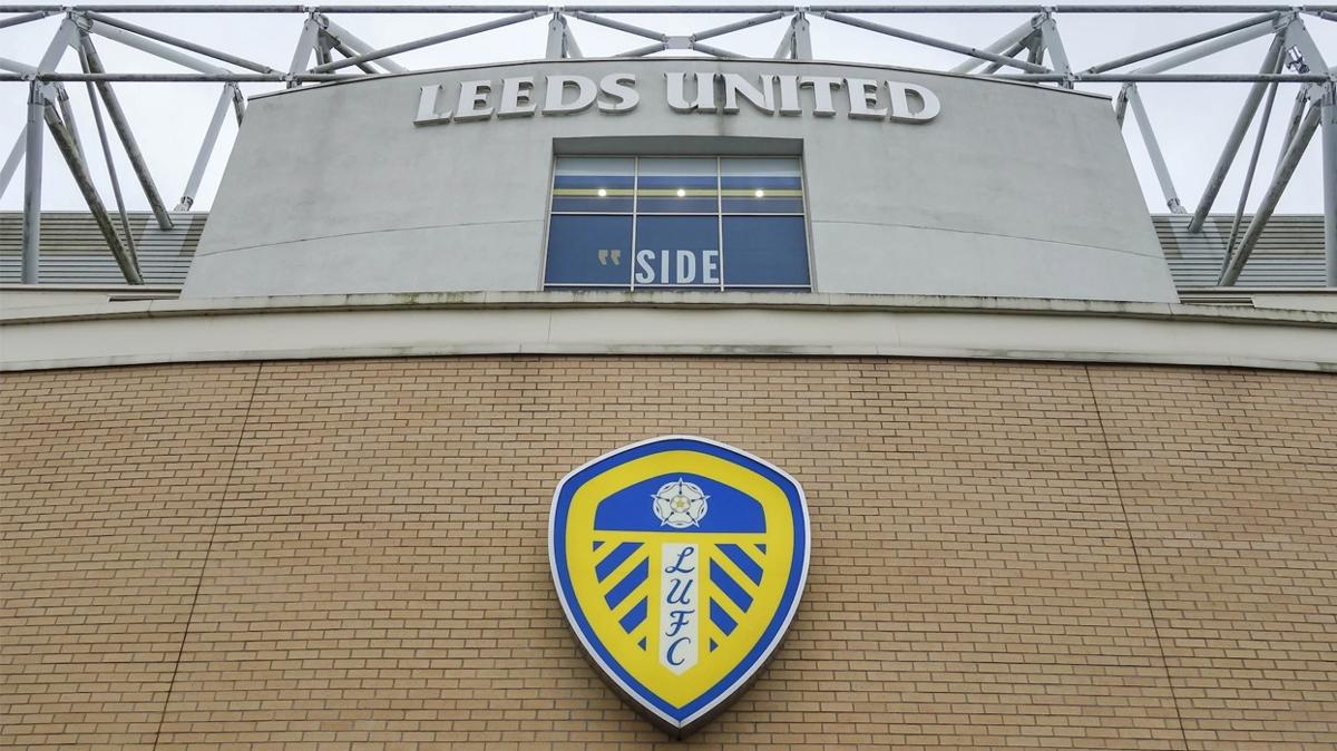 Leeds United hisseleri el deitirdi