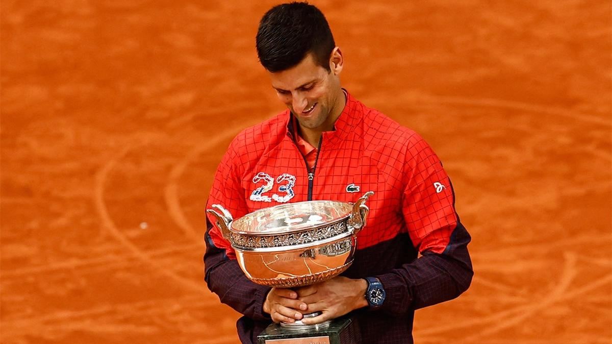 Fransa Ak'ta ampiyon Novak Djokovic
