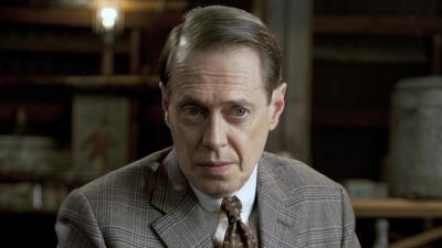 Tolga Karaelik, Steve Buscemi baroll 