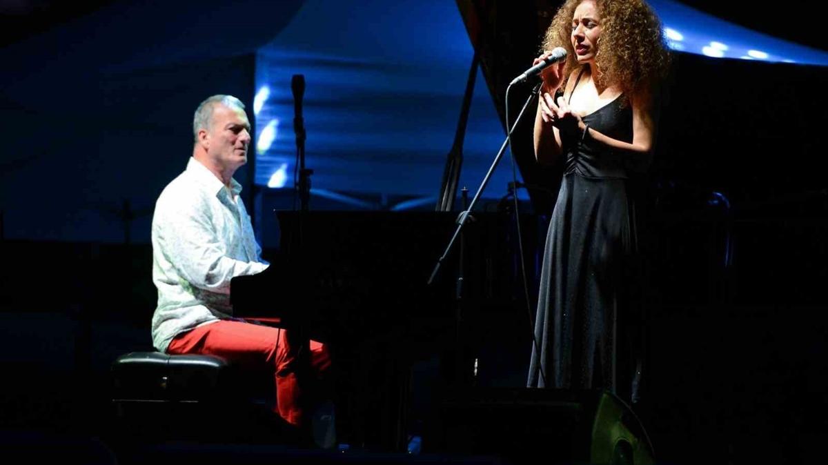 8. Nilfer Caz Festivali'nde Kerem Grsev Trio ve Elif alar konser verdi