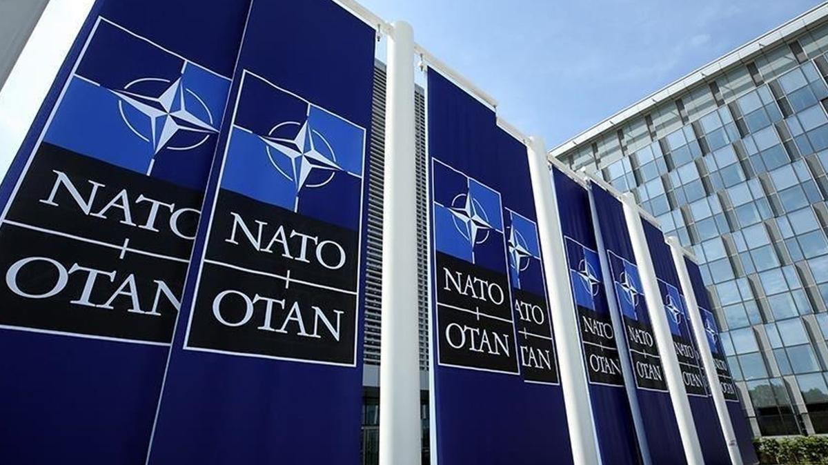 NATO Savunma Bakanlar bir araya geldi