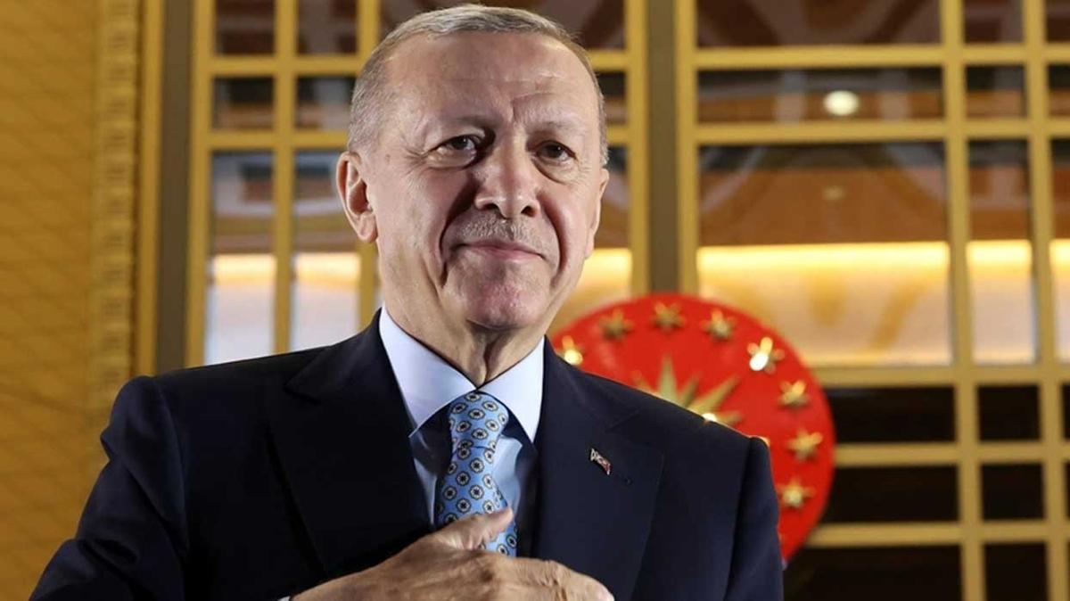 Bakan Erdoan, YKS'ye girecek rencilere baar diledi