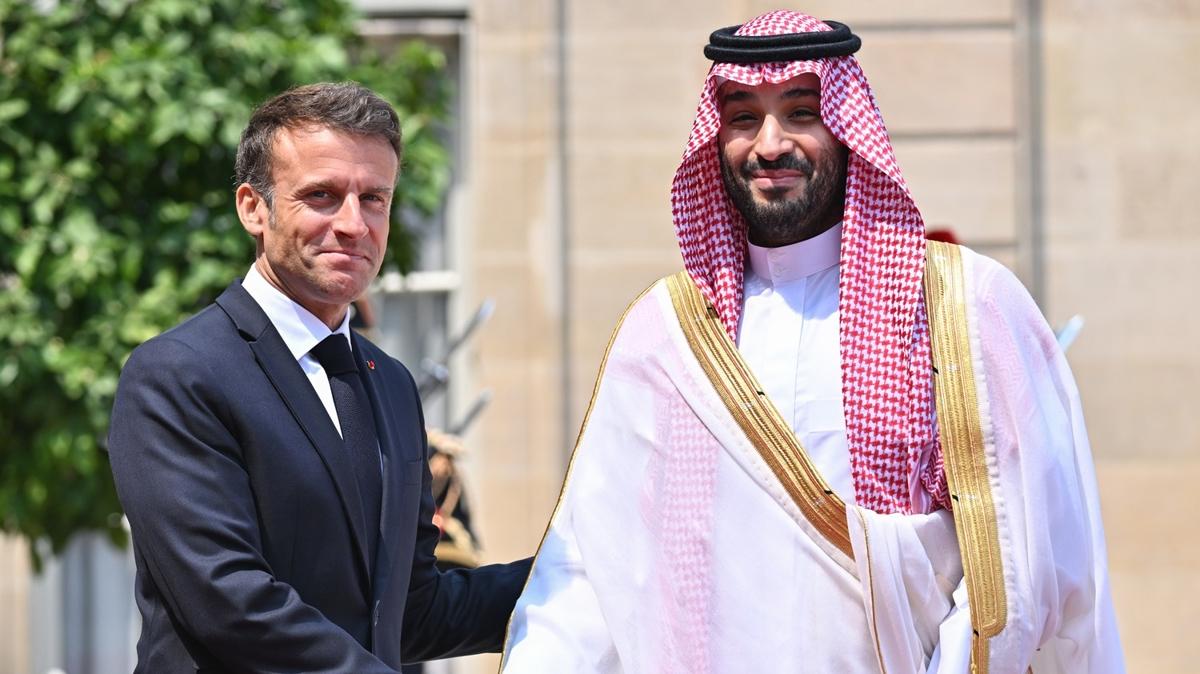 Muhammed bin Selman, Macron'u ziyaret etti