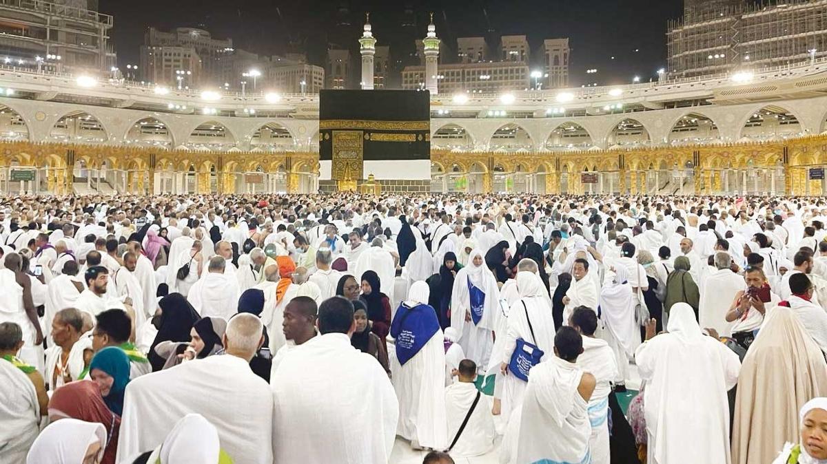 3 milyon hac aday Mekke'ye akn ediyor
