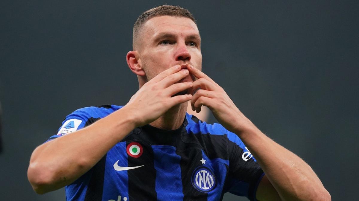 Fenerbahe, Edin Dzeko'yu KAP'a bildirdi