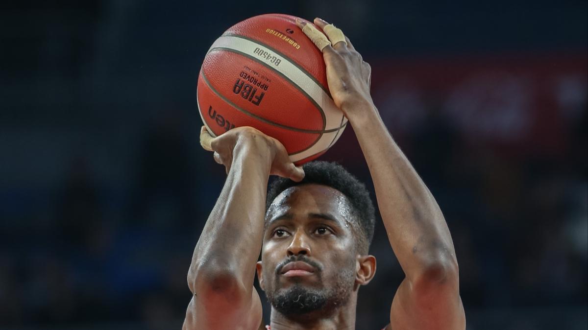 Anadolu Efes Beaubois ile nikah tazeledi