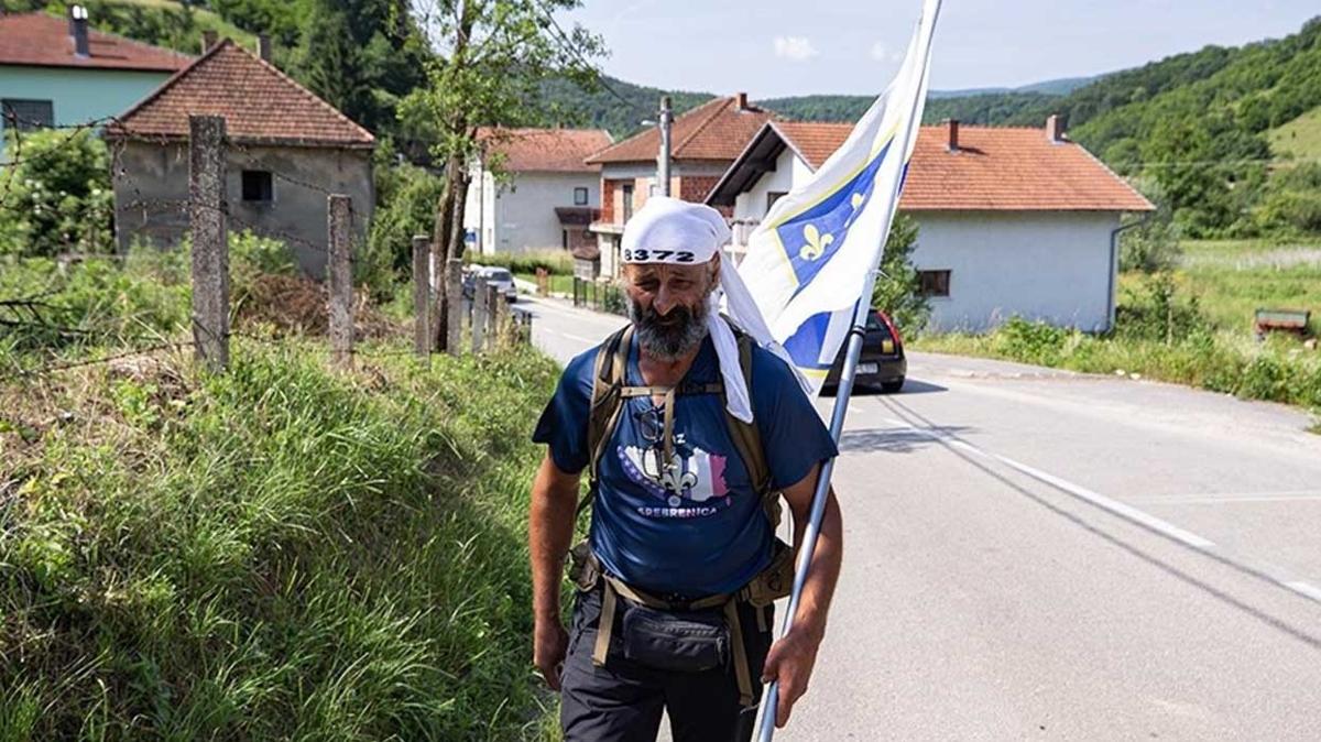 Dizdarevic, Srebrenitsa soykrm kurbanlar ansna Fransa'dan Bosna Hersek'e yryerek ulat