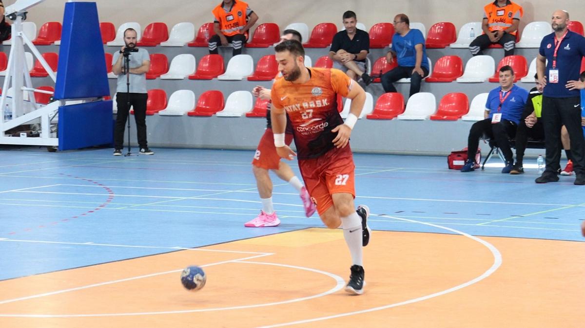 Sakarya Bykehir Belediyespor Adnan Tayfur'u transfer etti
