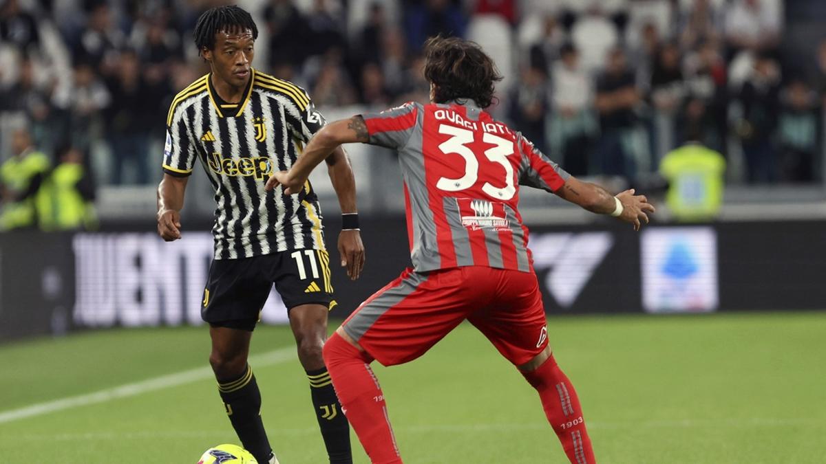 Fenerbahe Cuadrado'dan haber bekliyor