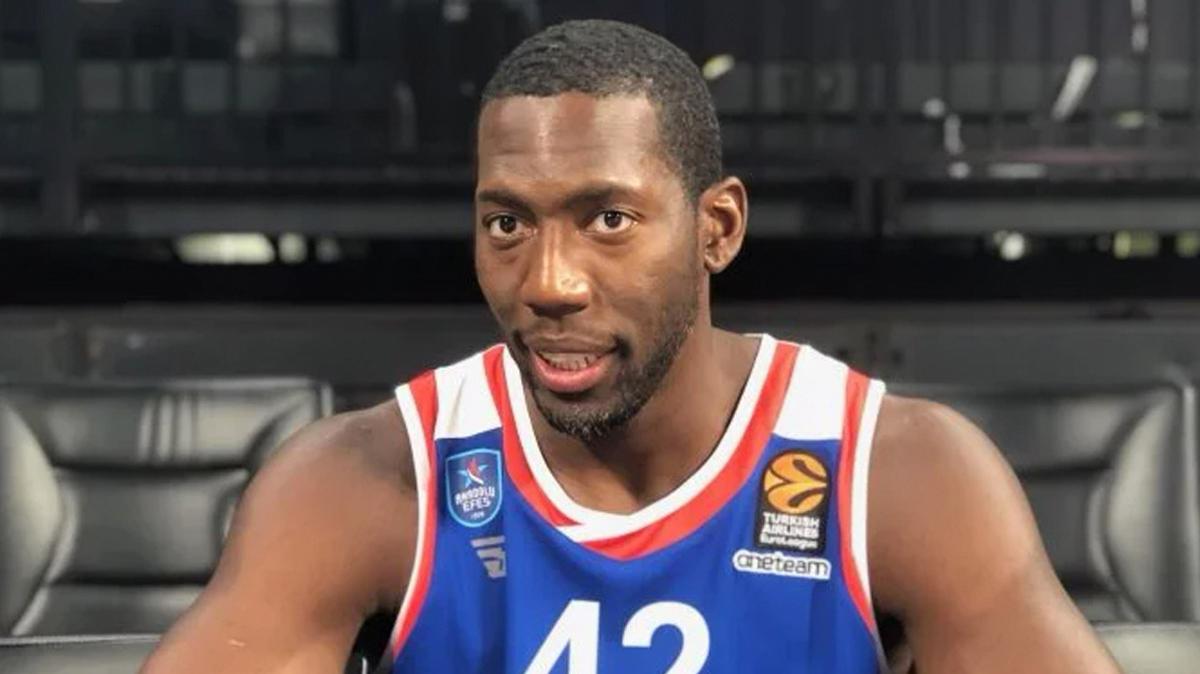 Anadolu Efes'ten Bryant Dunston'a veda