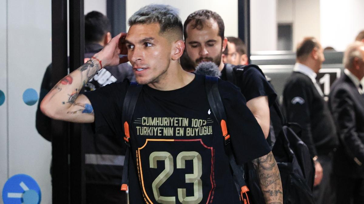 Okan Buruk, Lucas Torreira'y brakmyor