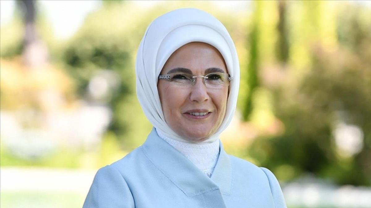 Emine Erdoan'dan 'Koruyucu Aile Gn' mesaj