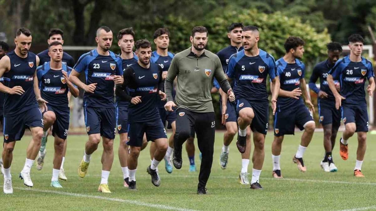 Kayserispor'da yeni sezon mesaisi balyor