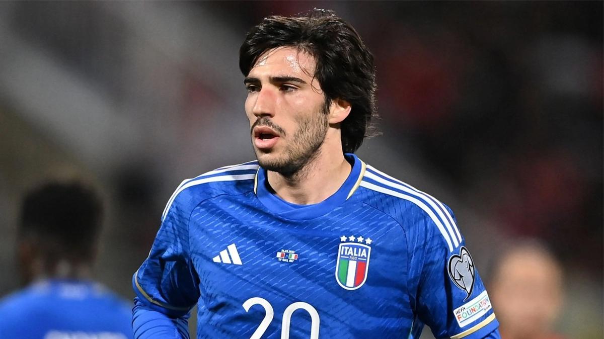 t25 sandro tonali resmen newc 884