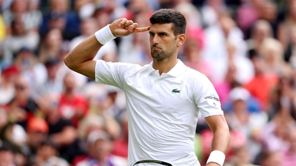 Swiatek ve Djokovic, Wimbledon'da bir st tura ykseldi