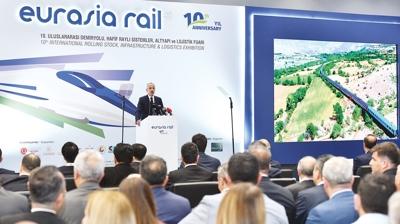 10 binden fazla kii Eurasia Rail'e katld