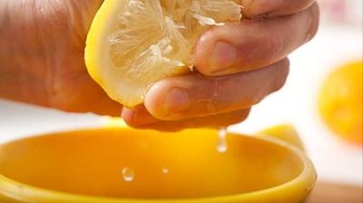 Islak mendile biraz limon skarsanz... Faydasn renince ok aracaksnz