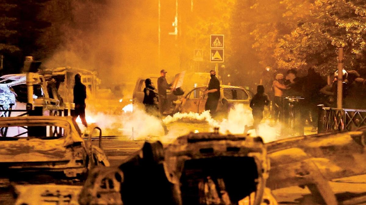 Devlet 'Cep'e szabilir