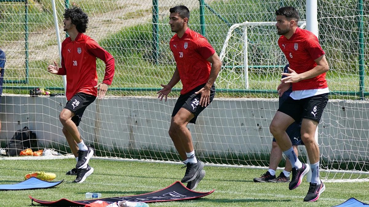 Pendikspor'da yeni sezon mesaisi sryor