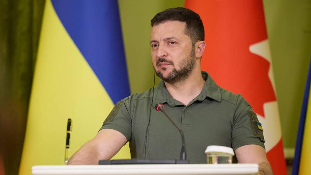 Zelenski: Trkiye'deki 5 Azov komutan Ukrayna'ya dnd