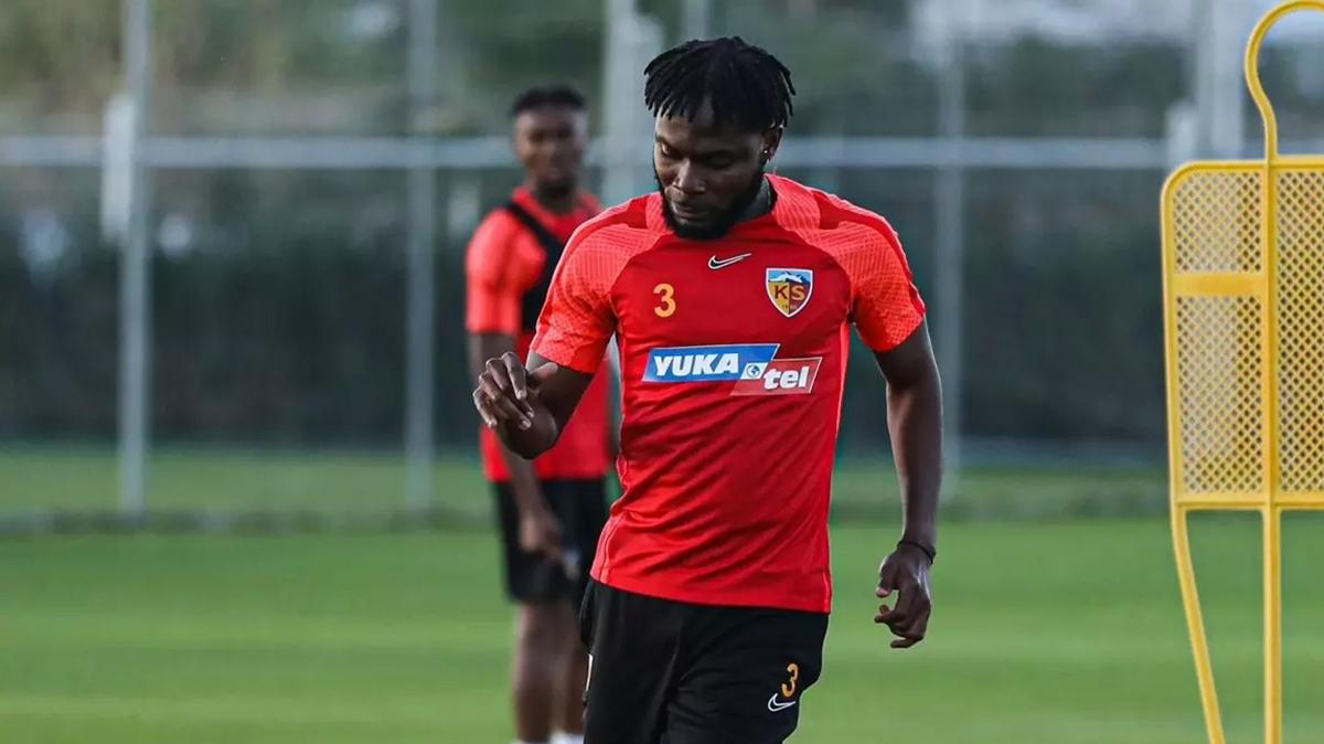 Transfer yasa bulunan Kayserispor 2 oyuncusu ile szleme uzatt