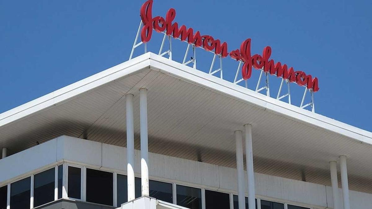 Johnson and Johnson'dan ABD ynetimine dava