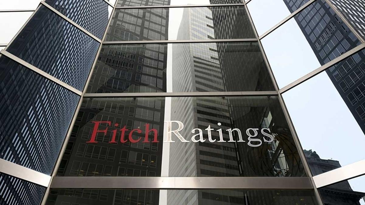 Fitch'ten ngiltere'ye borlanma uyars