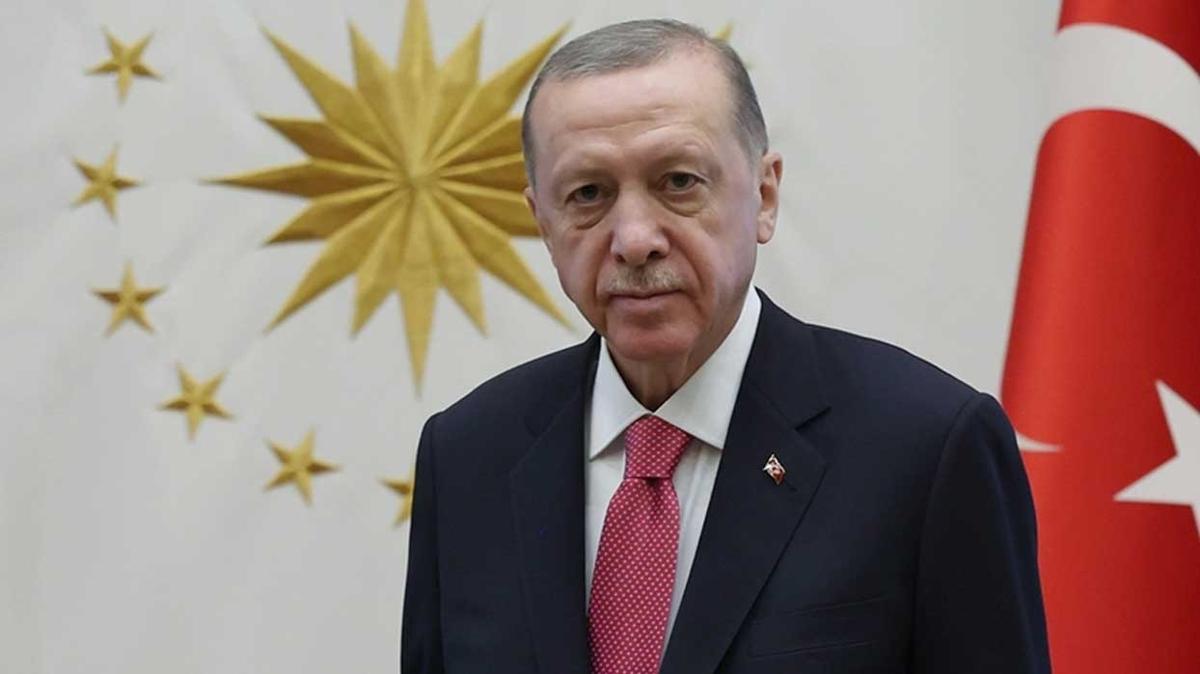 Bakan Erdoan, ehit zler'in ailesine taziyelerini iletti