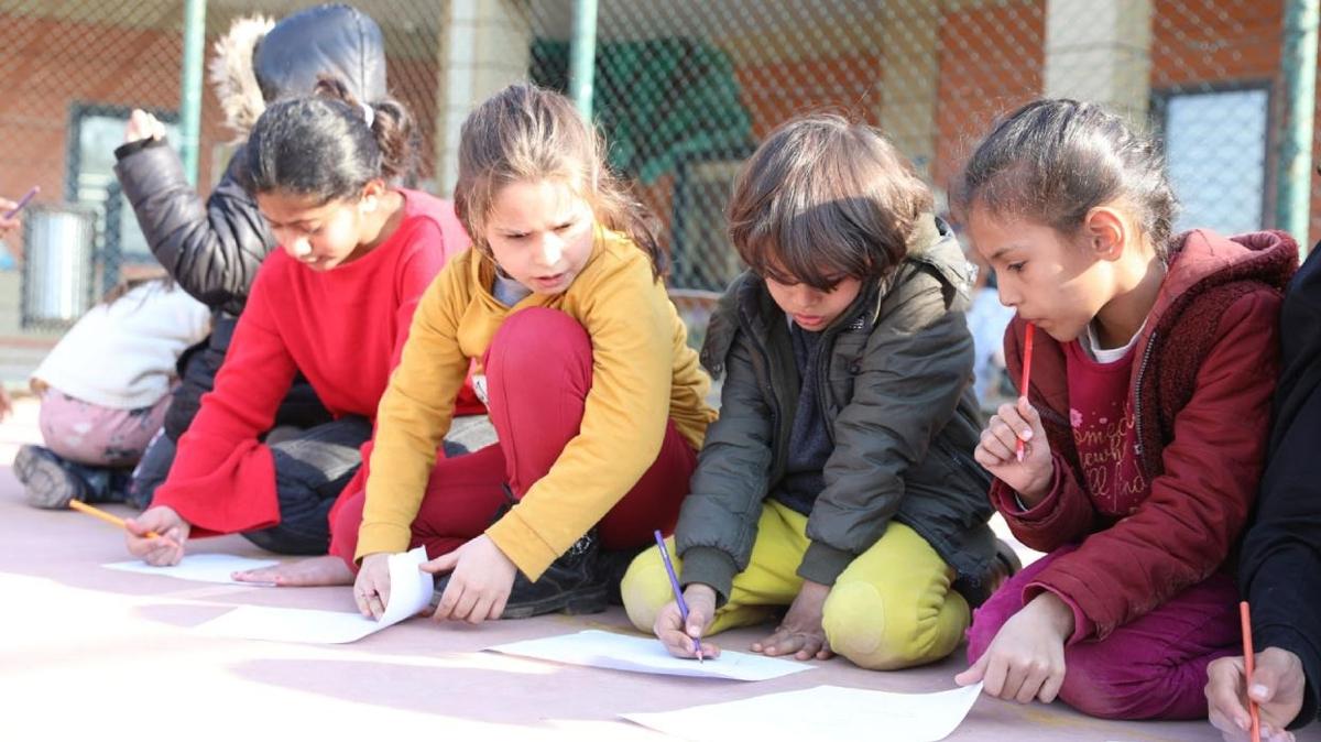 Malatya'da depremzedeler iin psikososyal destek ve yaam merkezi ald