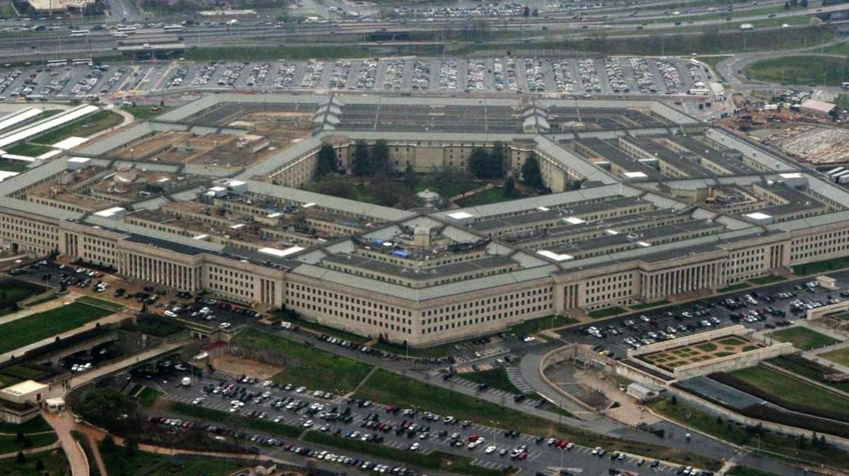 Pentagon'dan 'UFO' iddialarna yalanlama