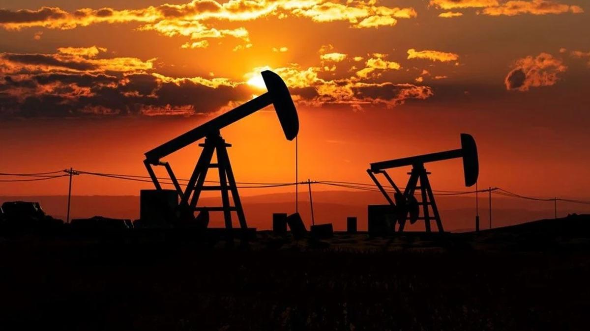 Brent petroln varil fiyat 84,20 dolar