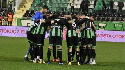 Denizlispor futbolcular�n alacaklar�n� �deyemedi! Antrenman iptal oldu