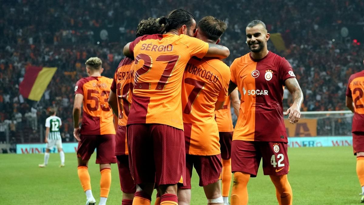 Galatasaray'n Olimpija Ljubljana kadrosu akland