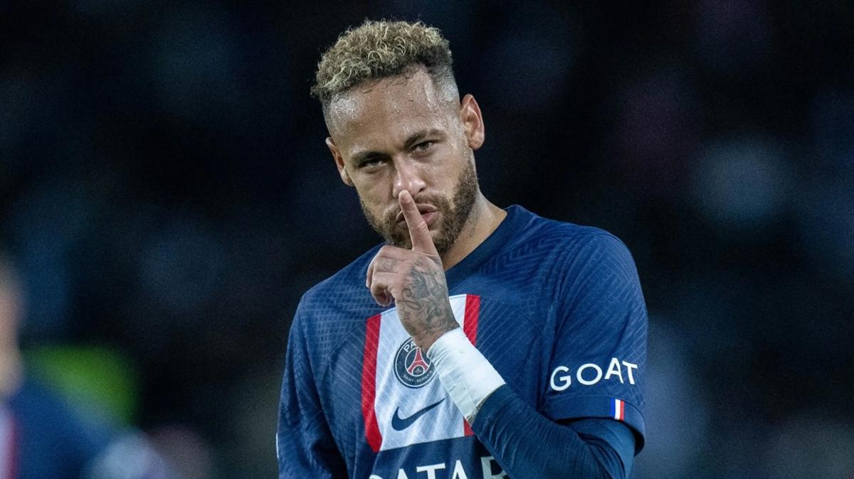 Neymar%E2%80%99dan+ayr%C4%B1l%C4%B1k+iste%C4%9Fi%21;+Y%C3%B6netime+iletti