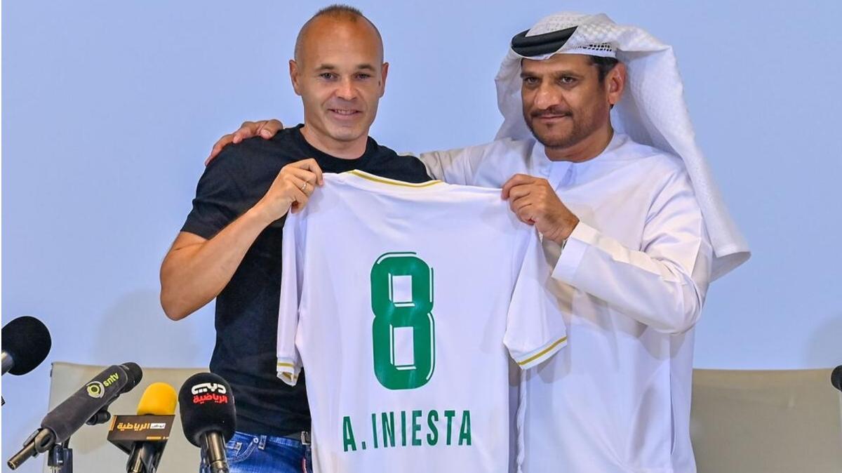 39 Yandaki Iniesta, Emirates'e transfer oldu
