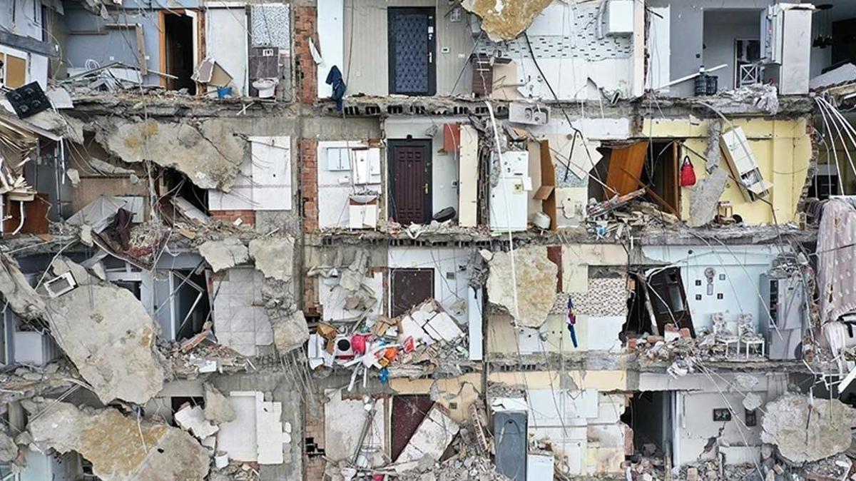 Adana'da depremde 11 kiinin ld apartmanla ilgili 4 sana dava