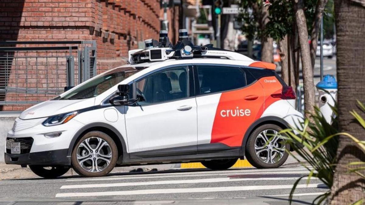 Robot taksiler San Francisco'yu birbirine katt