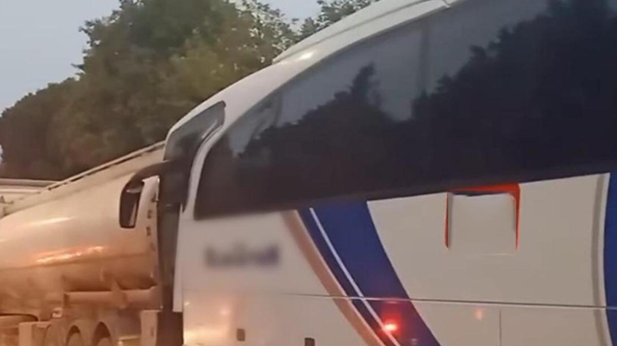 Manisa'da yolcu otobs tankere arpt: 4' ocuk 21 kii yaraland
