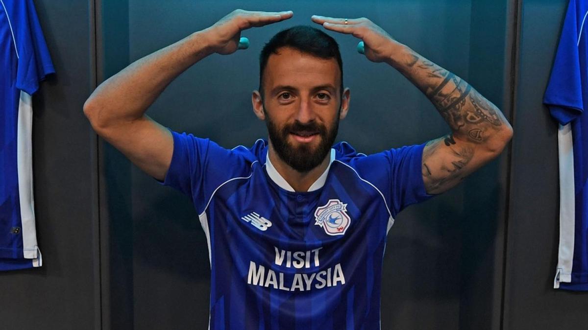 Cardiff City, Manolis Siopis'i kadrosuna katt